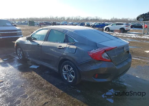 2018 Honda Civic Lx z USA, uszkodzony, nr VIN 19XFC2F52JE013132
